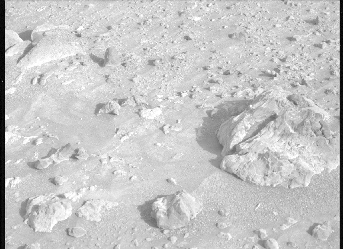 Foto do rover em Marte de 2026-04-23