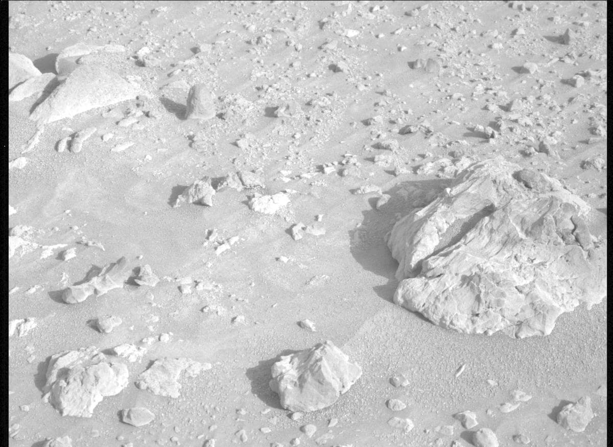 Foto de Marte da câmera MCZ_LEFT