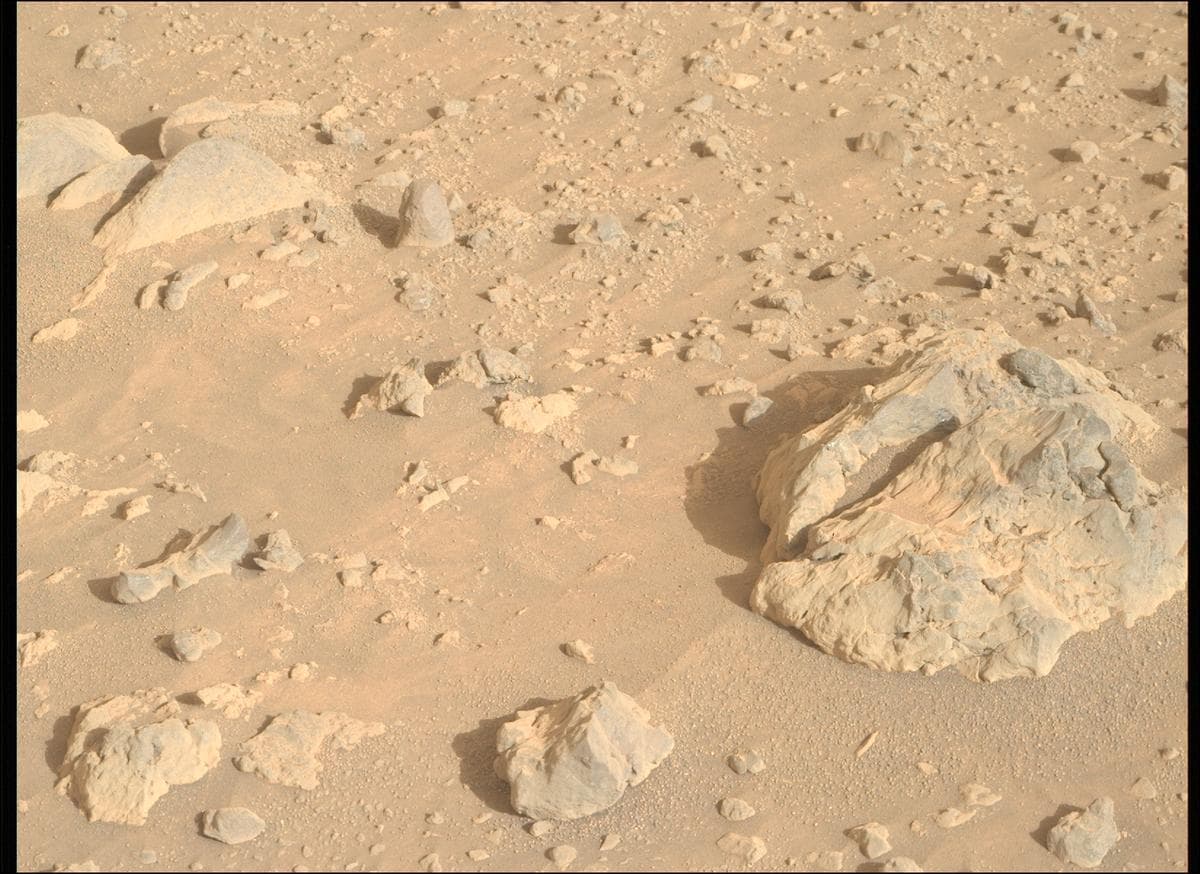 Foto de Marte da câmera MCZ_RIGHT