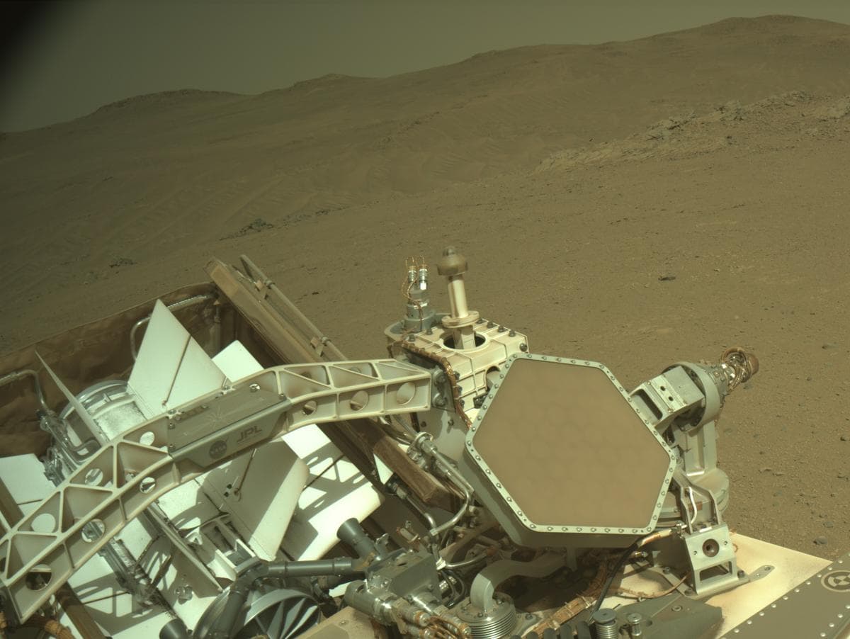 Foto do rover em Marte de 2026-06-01