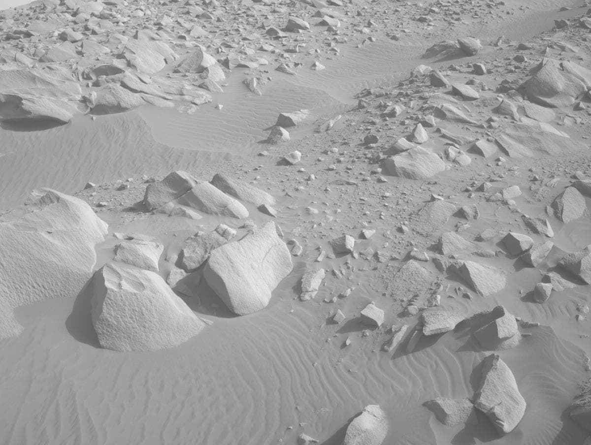 Foto do rover em Marte de 2026-06-17