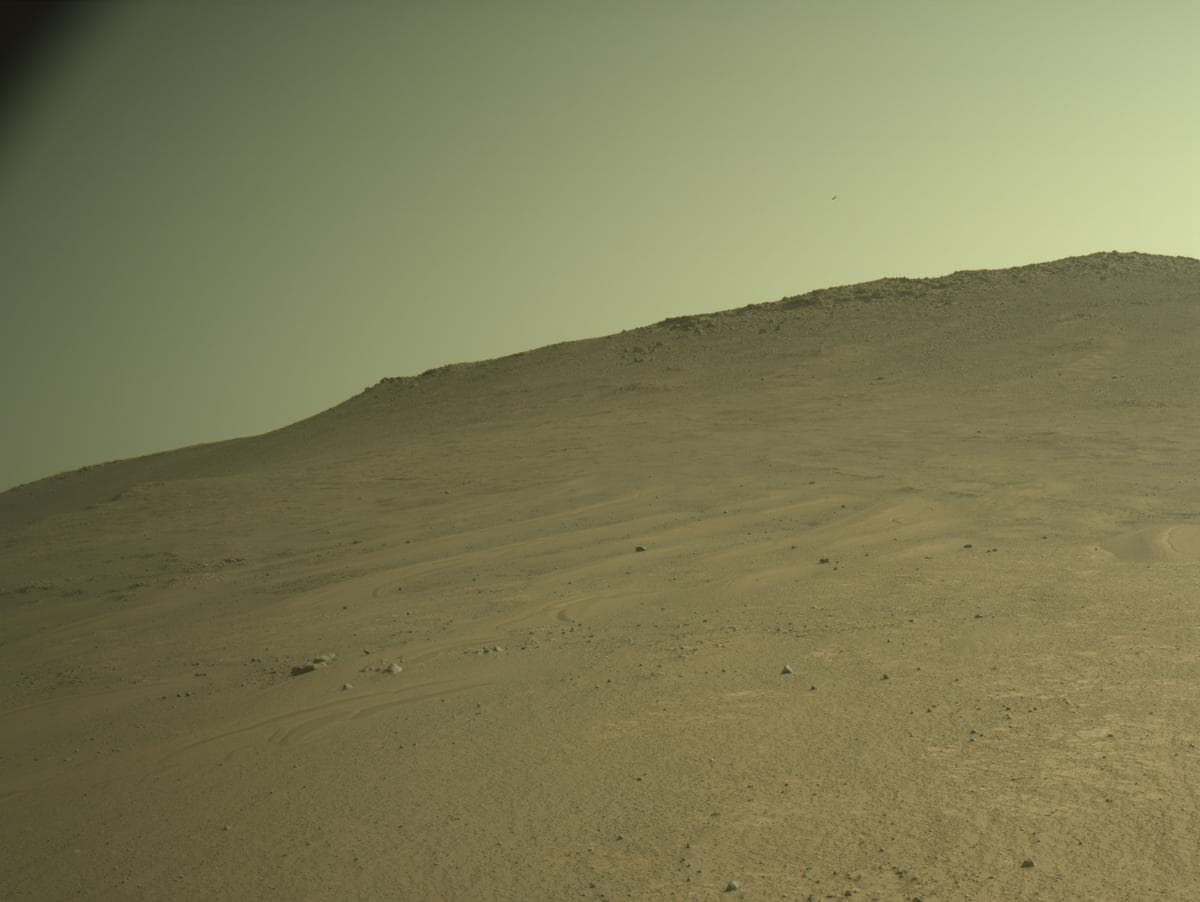 Foto do rover em Marte de 2026-06-25