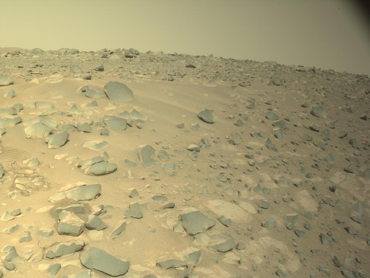Foto do rover em Marte de 2026-07-16