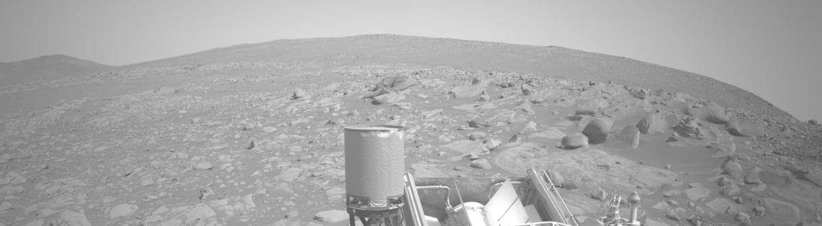 Mars image captured by NAVCAM_LEFT on Perseverance