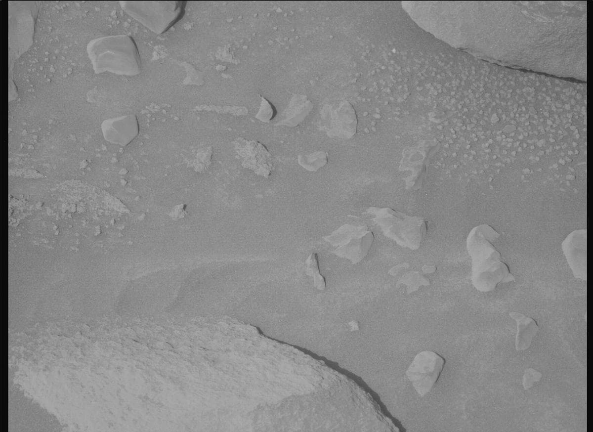Mars image captured by MCZ_LEFT on Perseverance