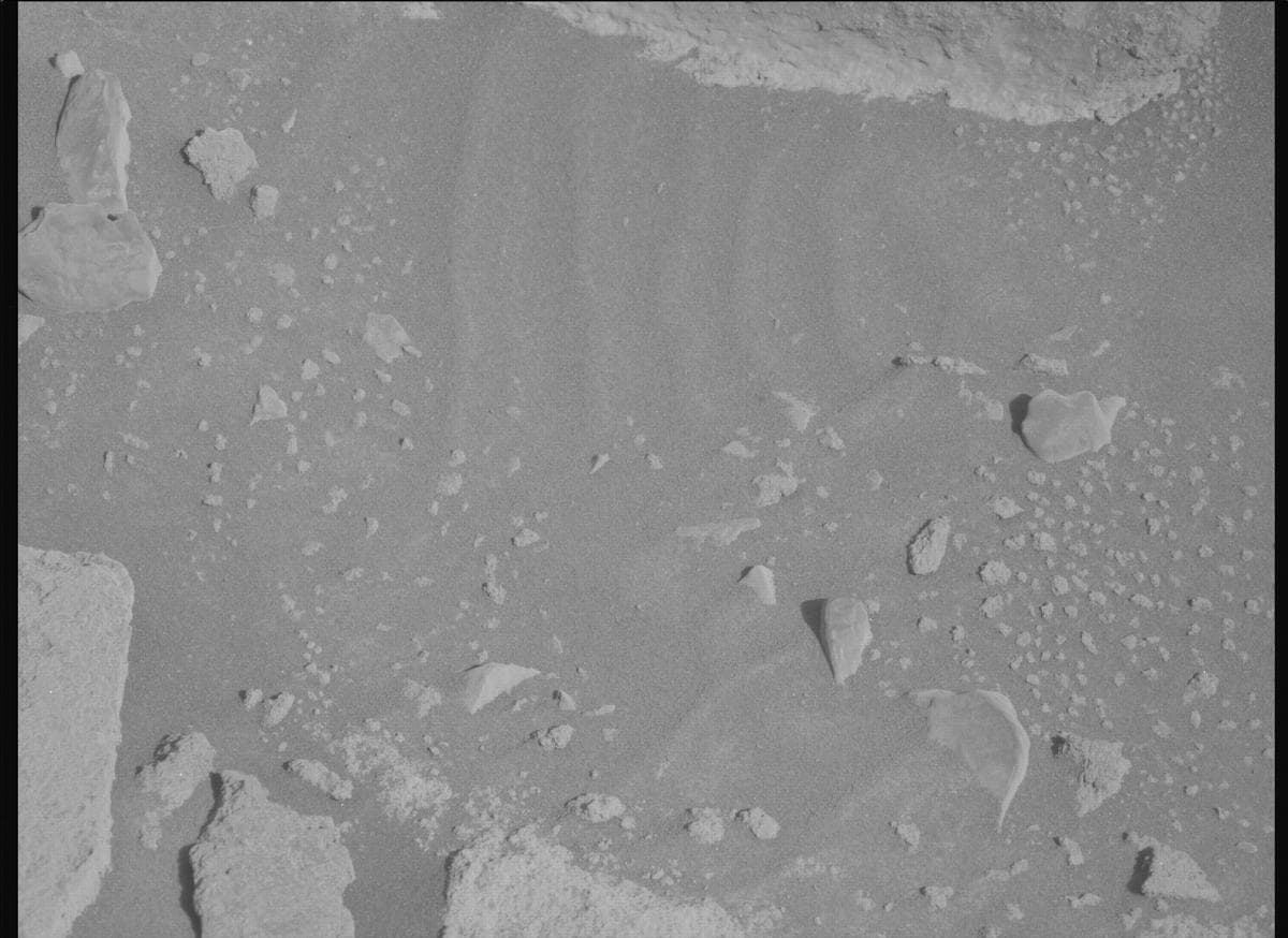 Mars image captured by MCZ_LEFT on Perseverance