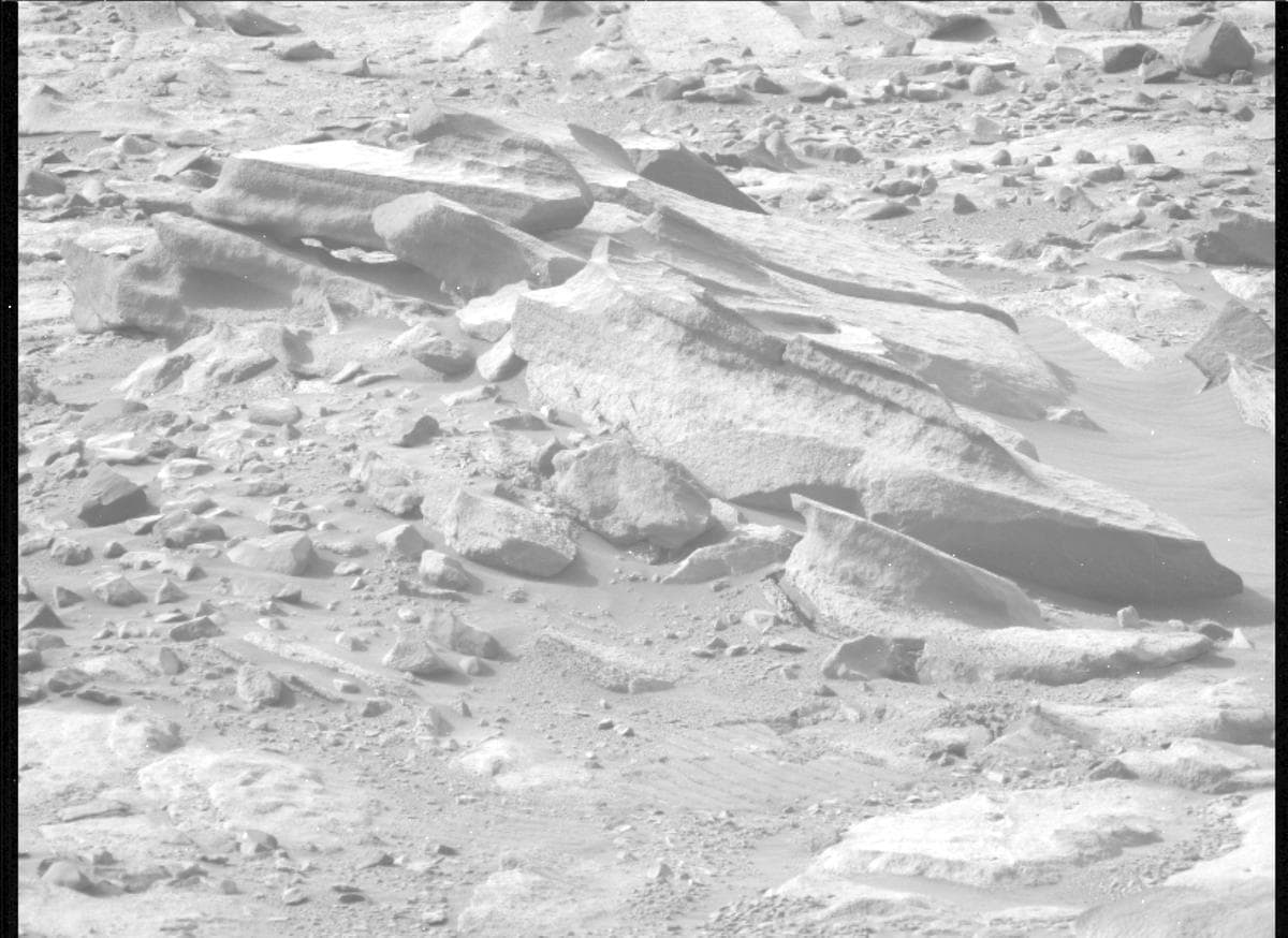 Mars image captured by MCZ_LEFT on Perseverance