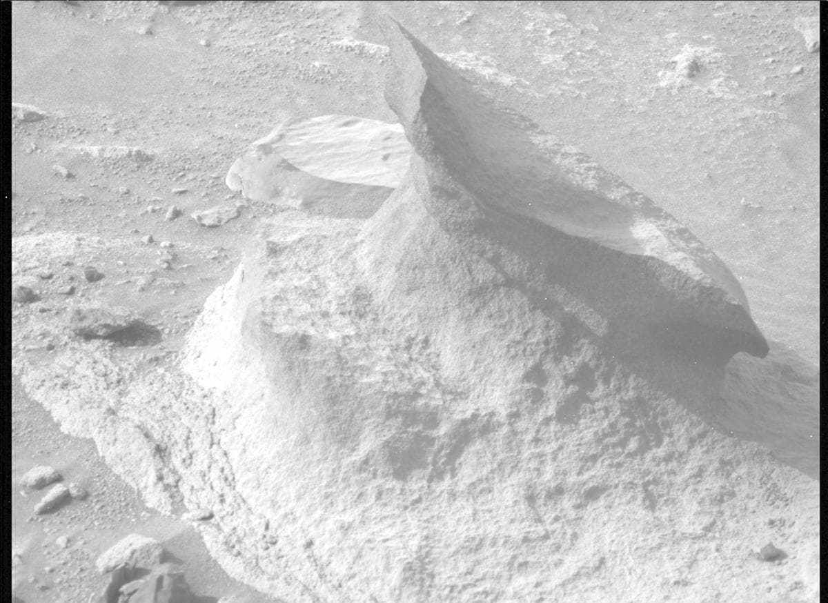 Mars image captured by MCZ_LEFT on Perseverance
