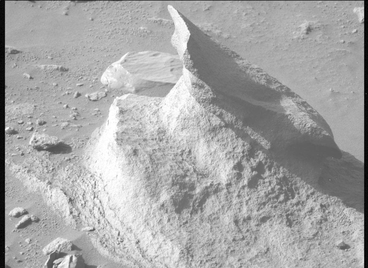 Mars image captured by MCZ_LEFT on Perseverance
