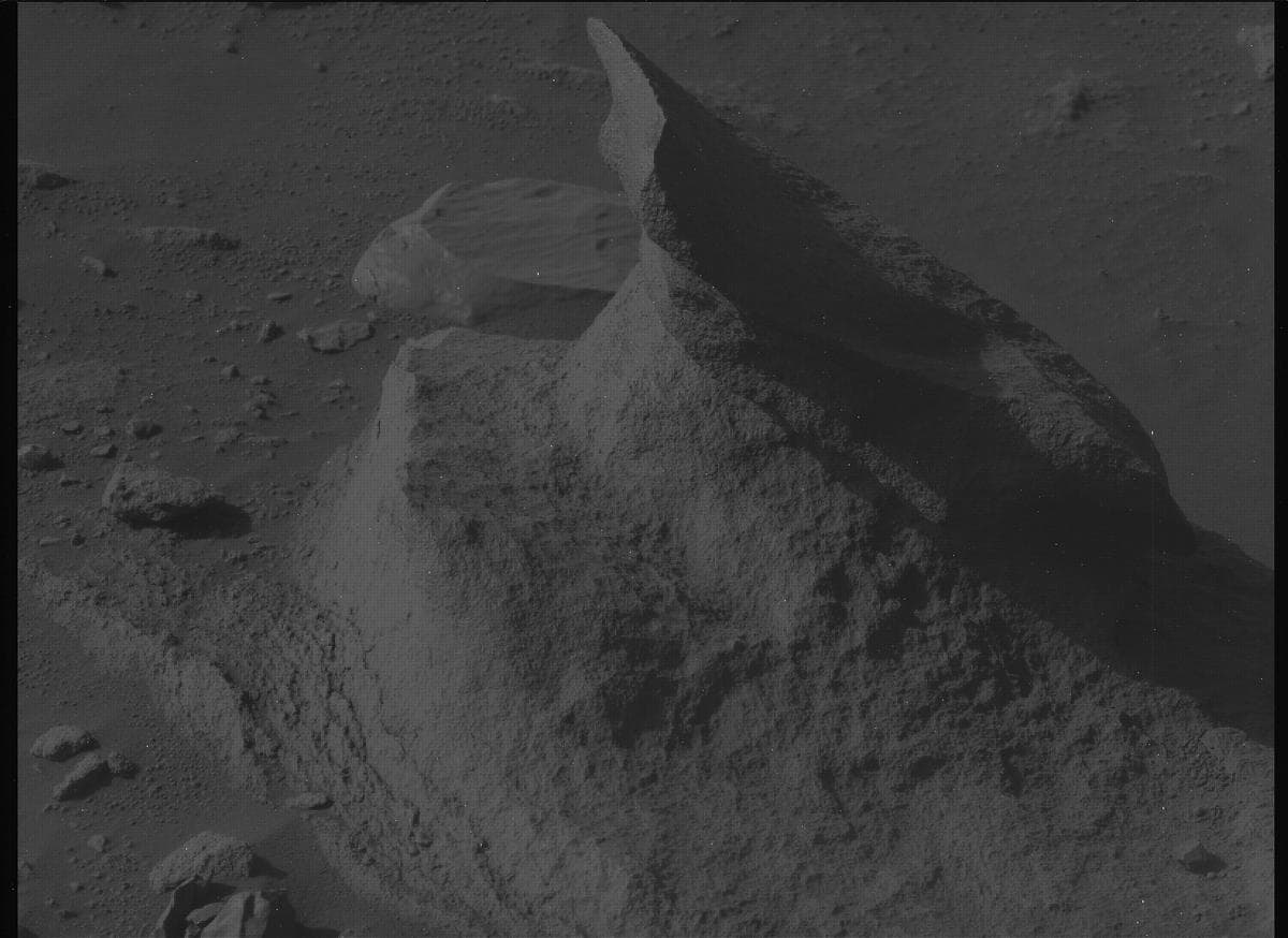 Mars image captured by MCZ_LEFT on Perseverance