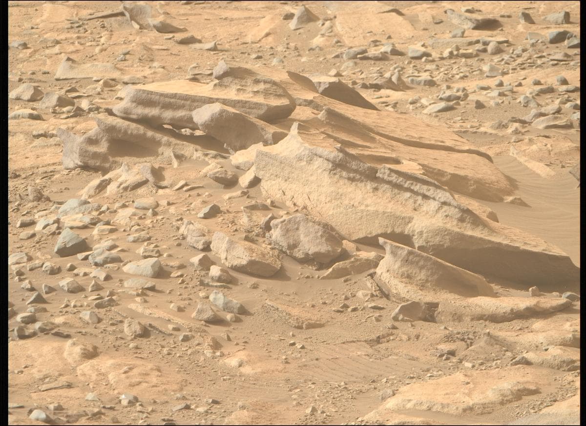 Mars image captured by MCZ_RIGHT on Perseverance