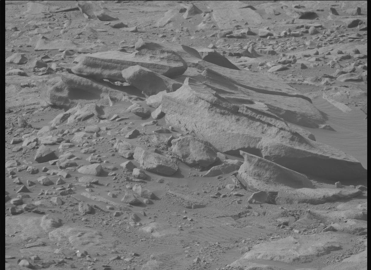 Mars image captured by MCZ_RIGHT on Perseverance