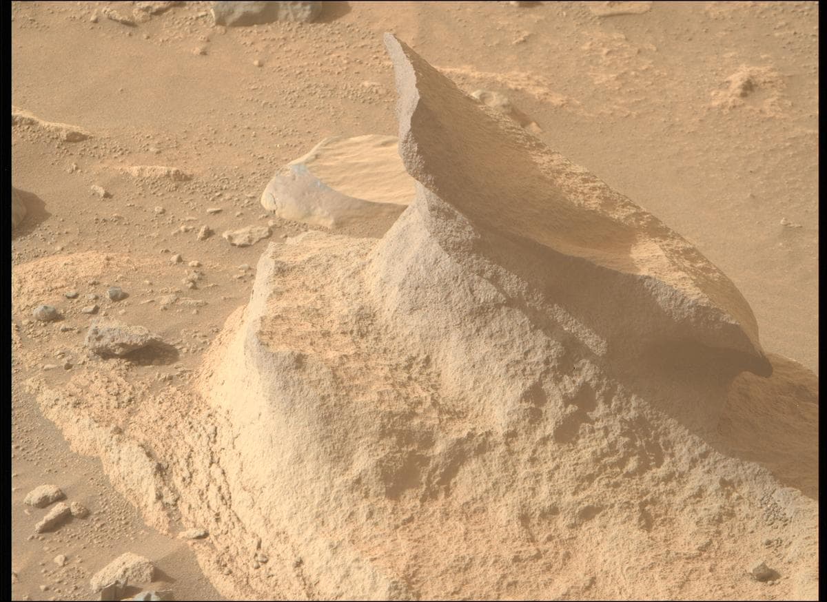 Mars image captured by MCZ_RIGHT on Perseverance