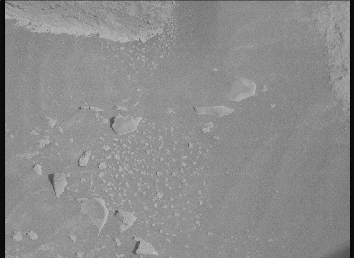Mars image captured by MCZ_RIGHT on Perseverance
