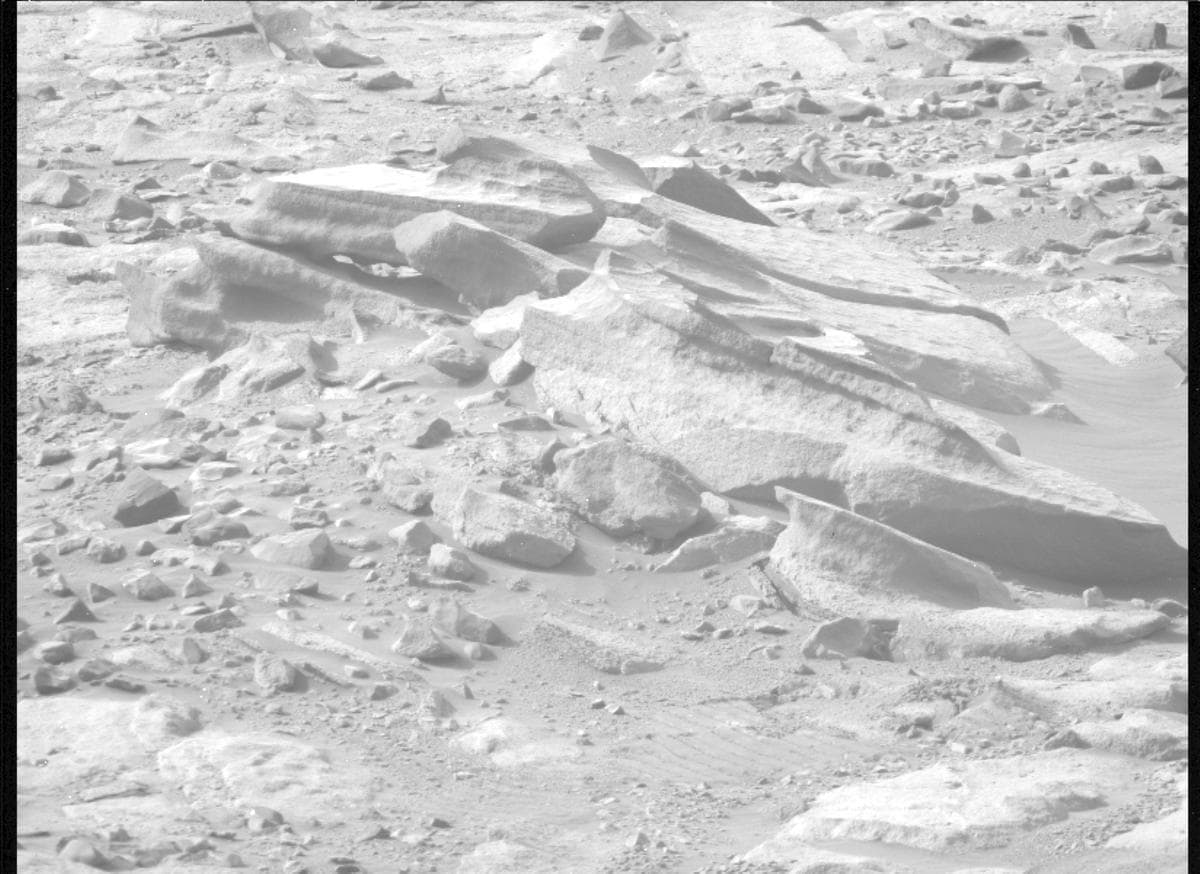 Mars image captured by MCZ_RIGHT on Perseverance