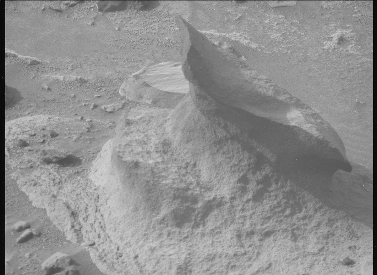 Mars image captured by MCZ_RIGHT on Perseverance