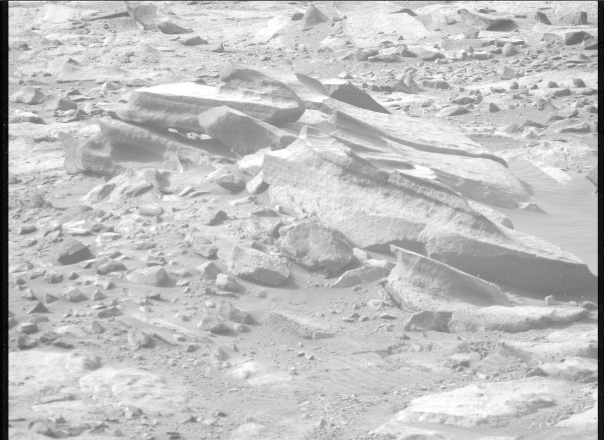 Mars image captured by MCZ_RIGHT on Perseverance