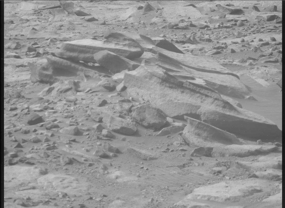 Mars image captured by MCZ_RIGHT on Perseverance