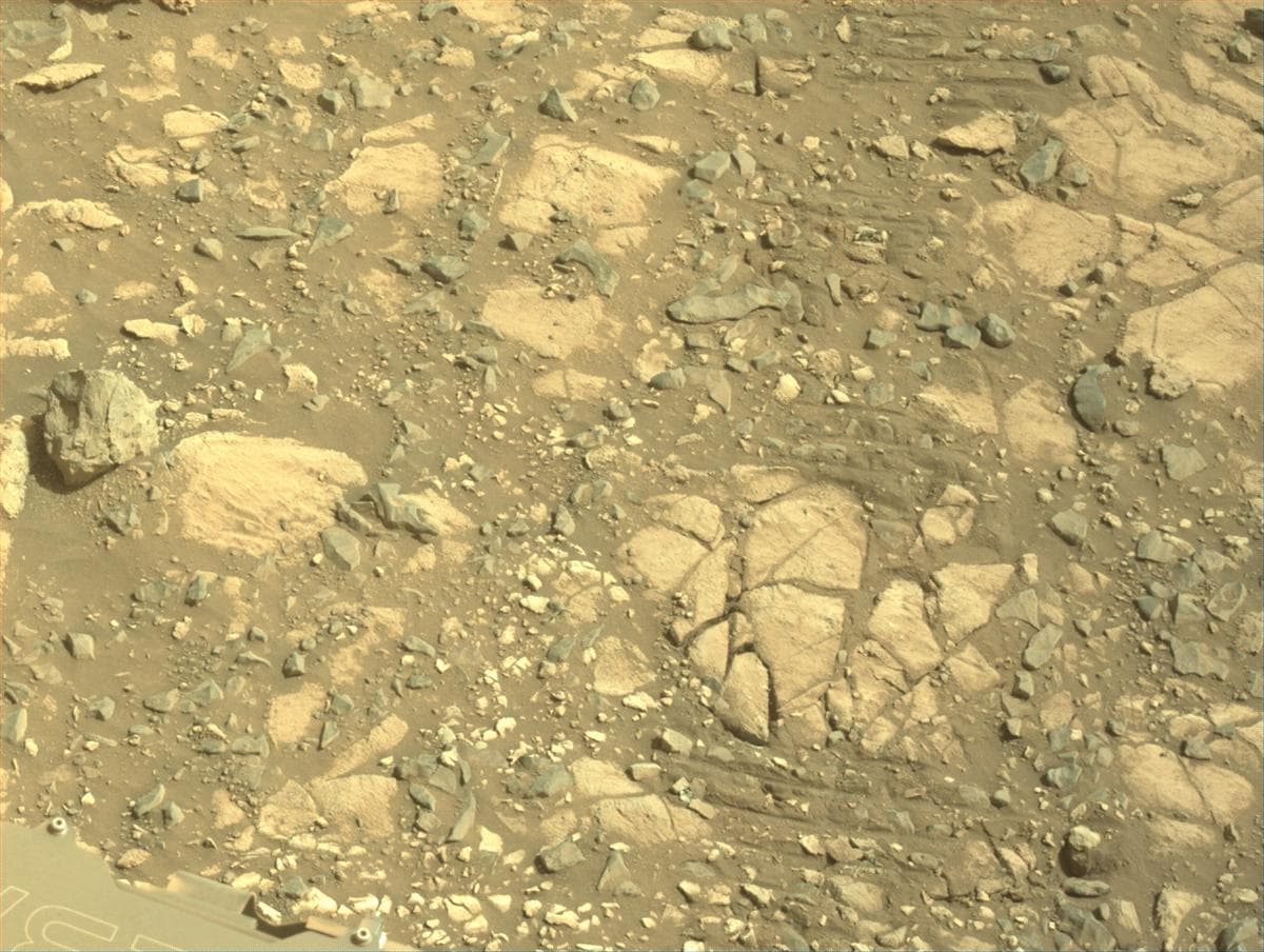Mars image captured by NAVCAM_LEFT on Perseverance