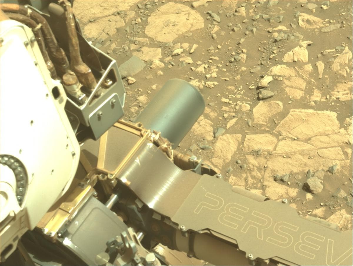 Mars image captured by NAVCAM_LEFT on Perseverance