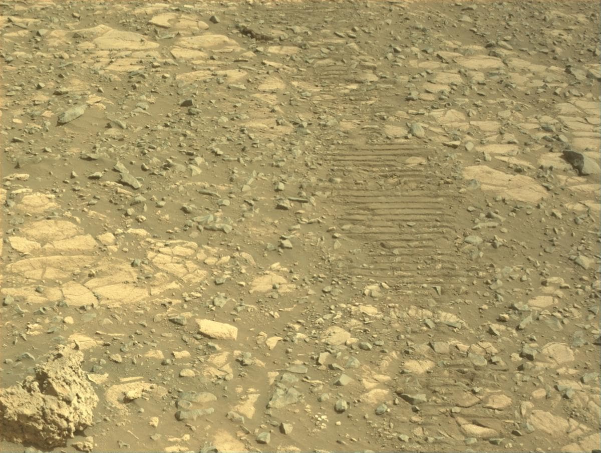 Mars image captured by NAVCAM_LEFT on Perseverance
