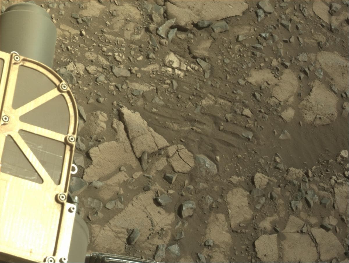 Mars image captured by NAVCAM_LEFT on Perseverance