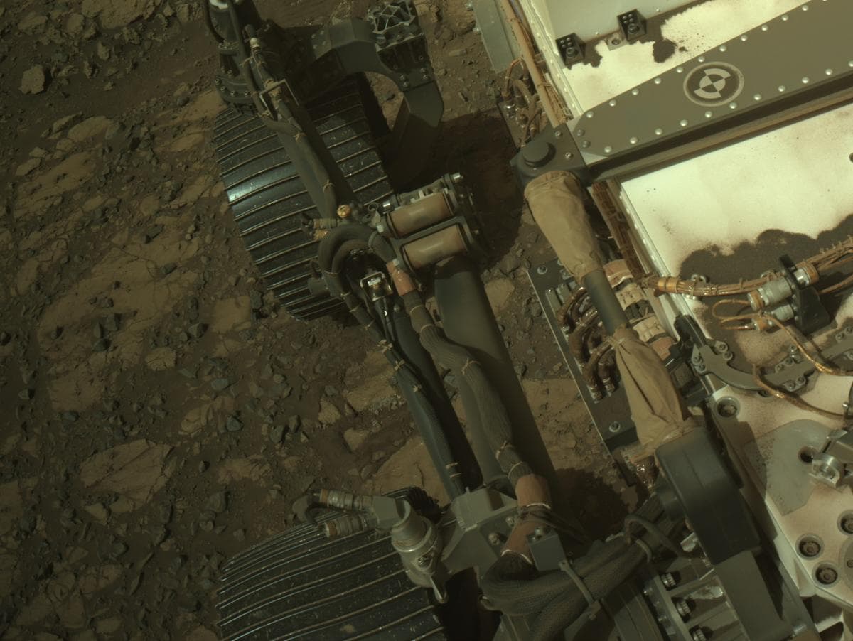 Mars image captured by NAVCAM_LEFT on Perseverance