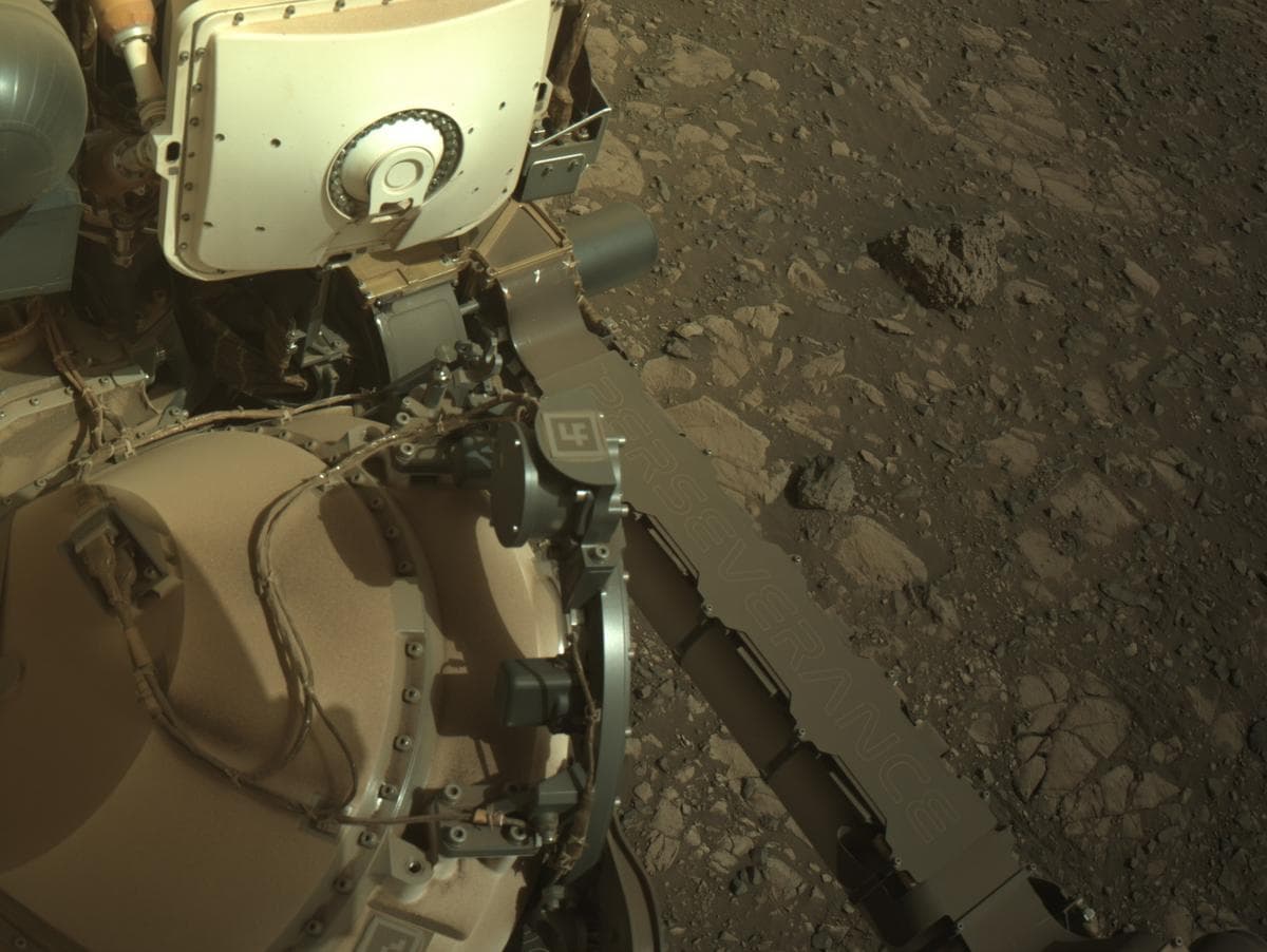 Mars image captured by NAVCAM_LEFT on Perseverance