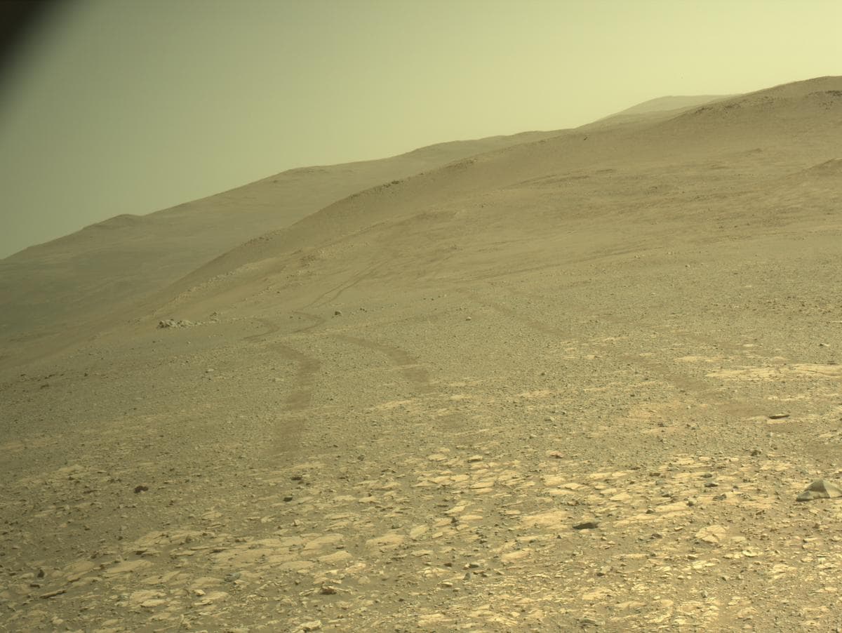 Mars image captured by NAVCAM_LEFT on Perseverance