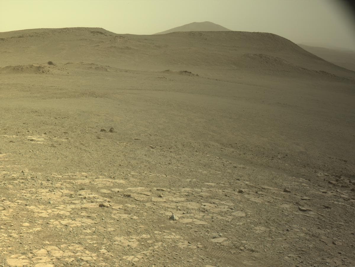 Mars image captured by NAVCAM_LEFT on Perseverance