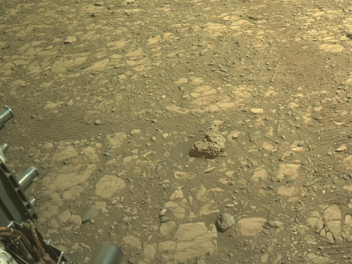 Mars image captured by NAVCAM_LEFT on Perseverance