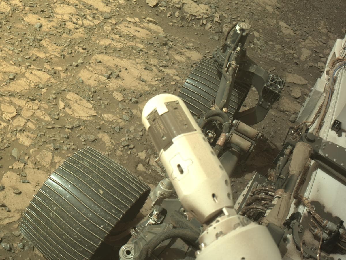 Mars image captured by NAVCAM_LEFT on Perseverance