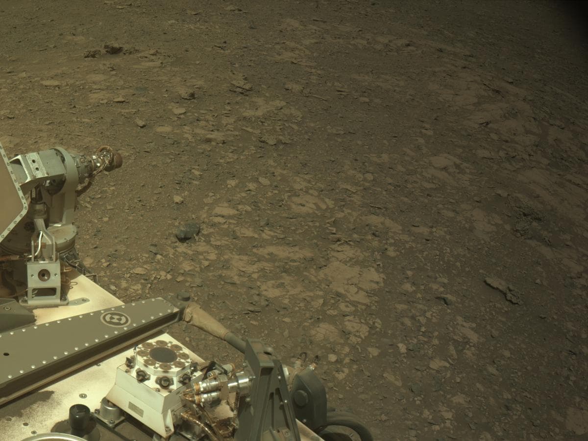 Mars image captured by NAVCAM_RIGHT on Perseverance