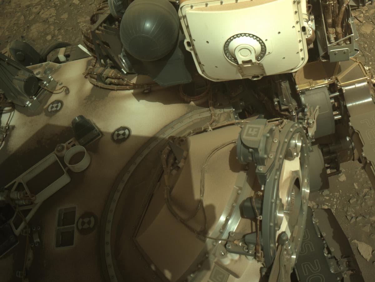 Mars image captured by NAVCAM_RIGHT on Perseverance