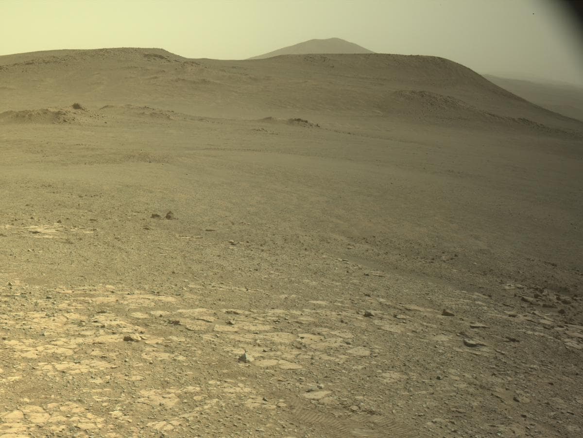 Mars image captured by NAVCAM_RIGHT on Perseverance