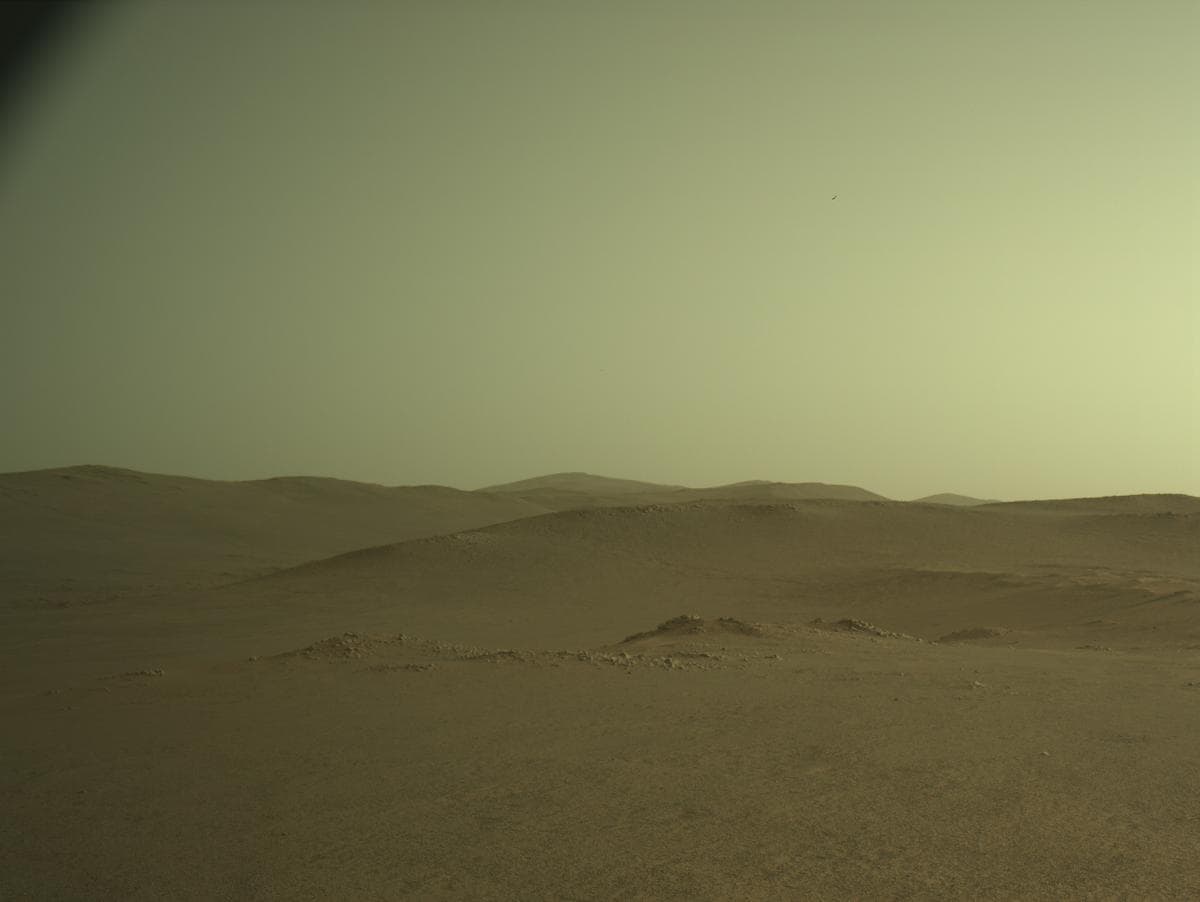 Foto do rover em Marte de 2026-08-04