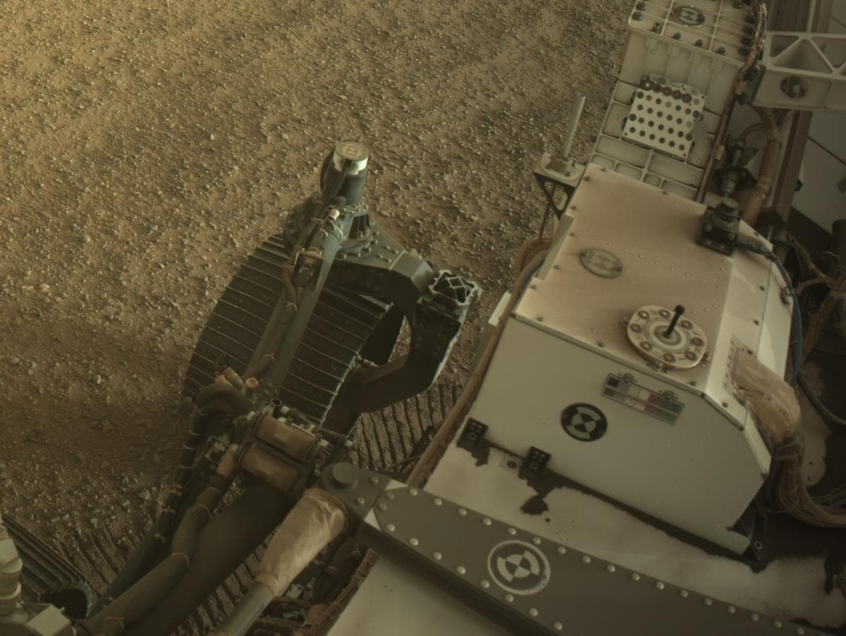 Mars image captured by NAVCAM_RIGHT on Perseverance