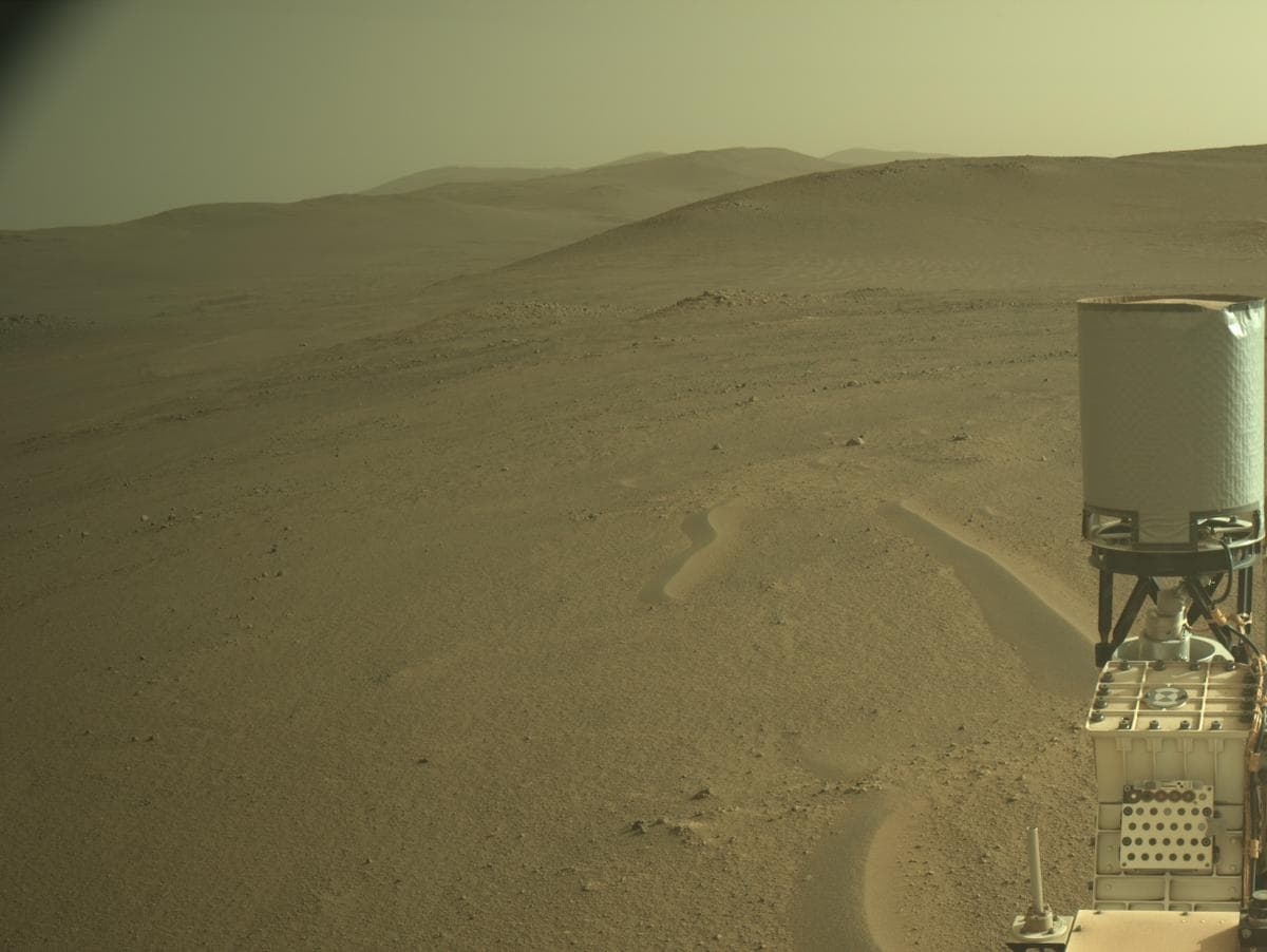 Mars image captured by NAVCAM_RIGHT on Perseverance