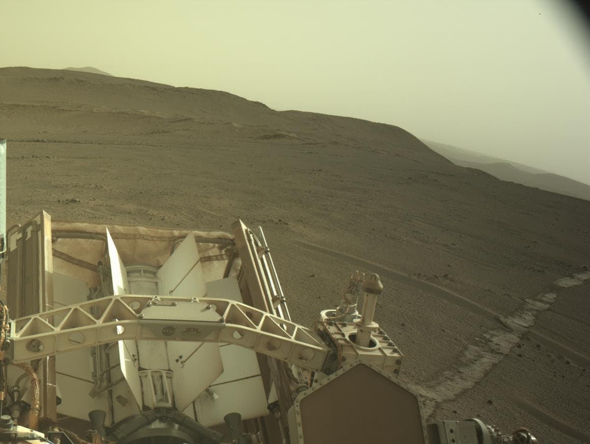 Mars image captured by NAVCAM_RIGHT on Perseverance