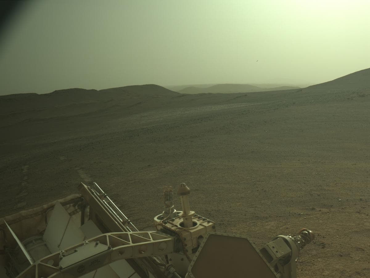 Mars image captured by NAVCAM_LEFT on Perseverance