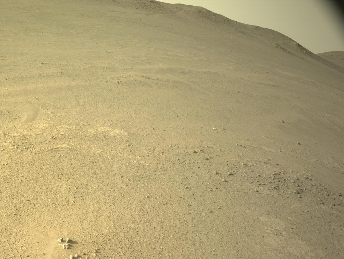 Mars image captured by NAVCAM_RIGHT on Perseverance