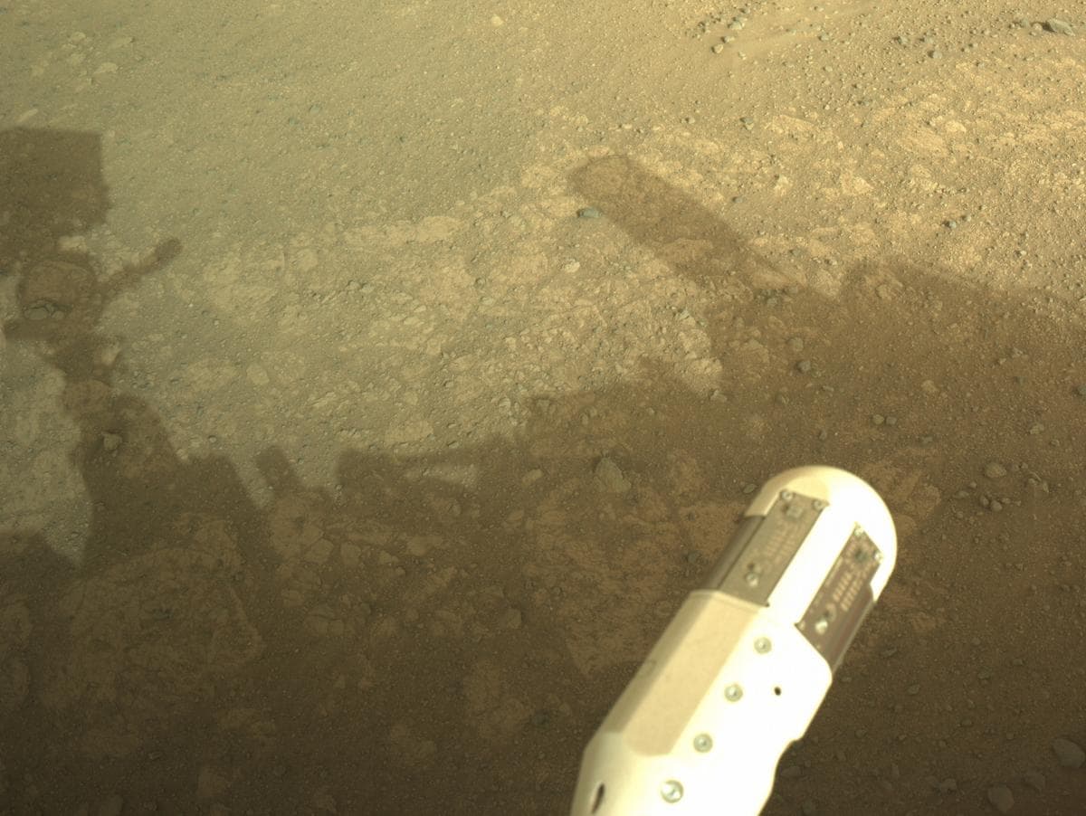 Mars image captured by NAVCAM_RIGHT on Perseverance