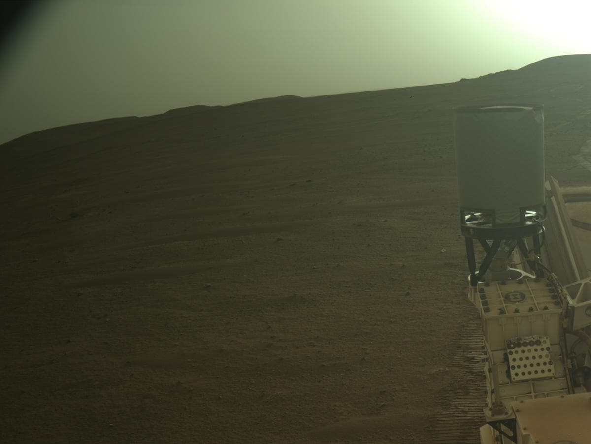 Mars image captured by NAVCAM_LEFT on Perseverance