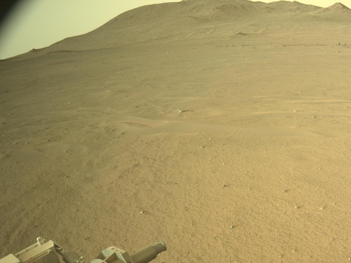 Mars image captured by NAVCAM_LEFT on Perseverance