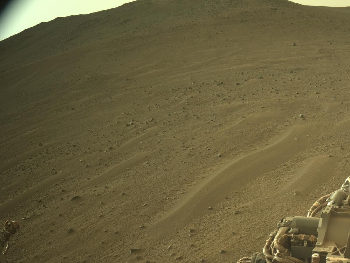 Mars image captured by NAVCAM_RIGHT on Perseverance