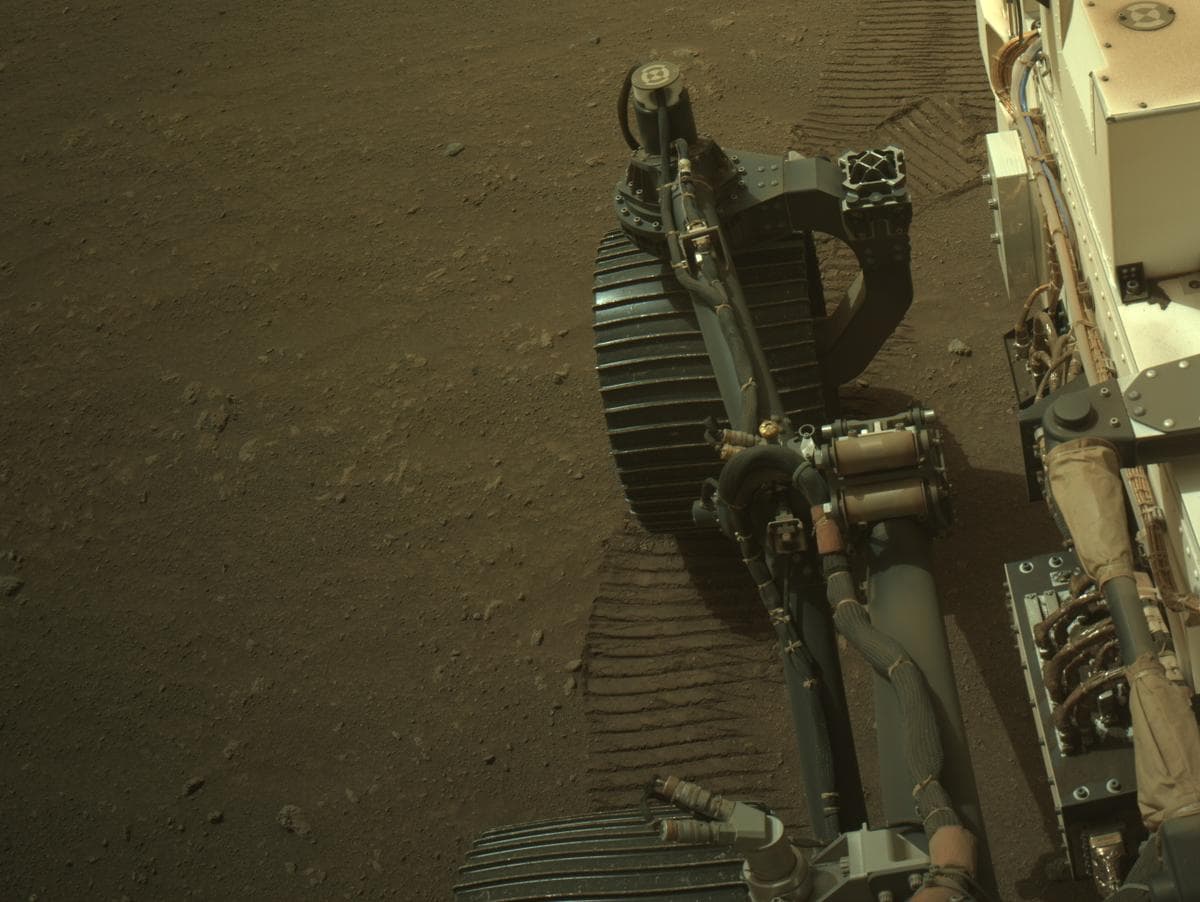 Mars image captured by NAVCAM_LEFT on Perseverance