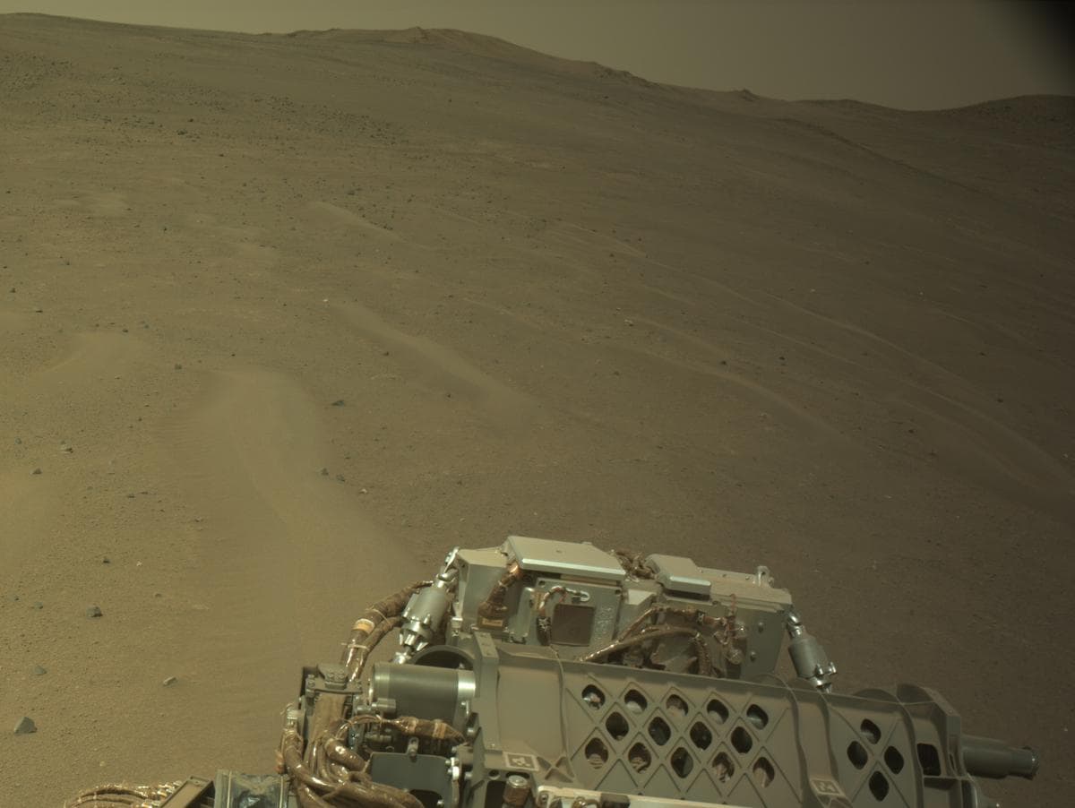 Mars image captured by NAVCAM_LEFT on Perseverance
