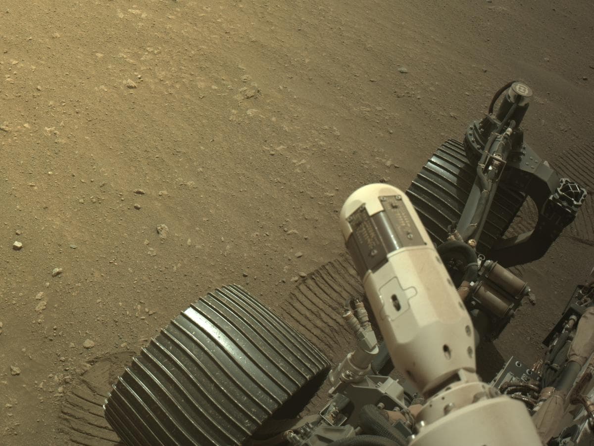 Mars image captured by NAVCAM_LEFT on Perseverance