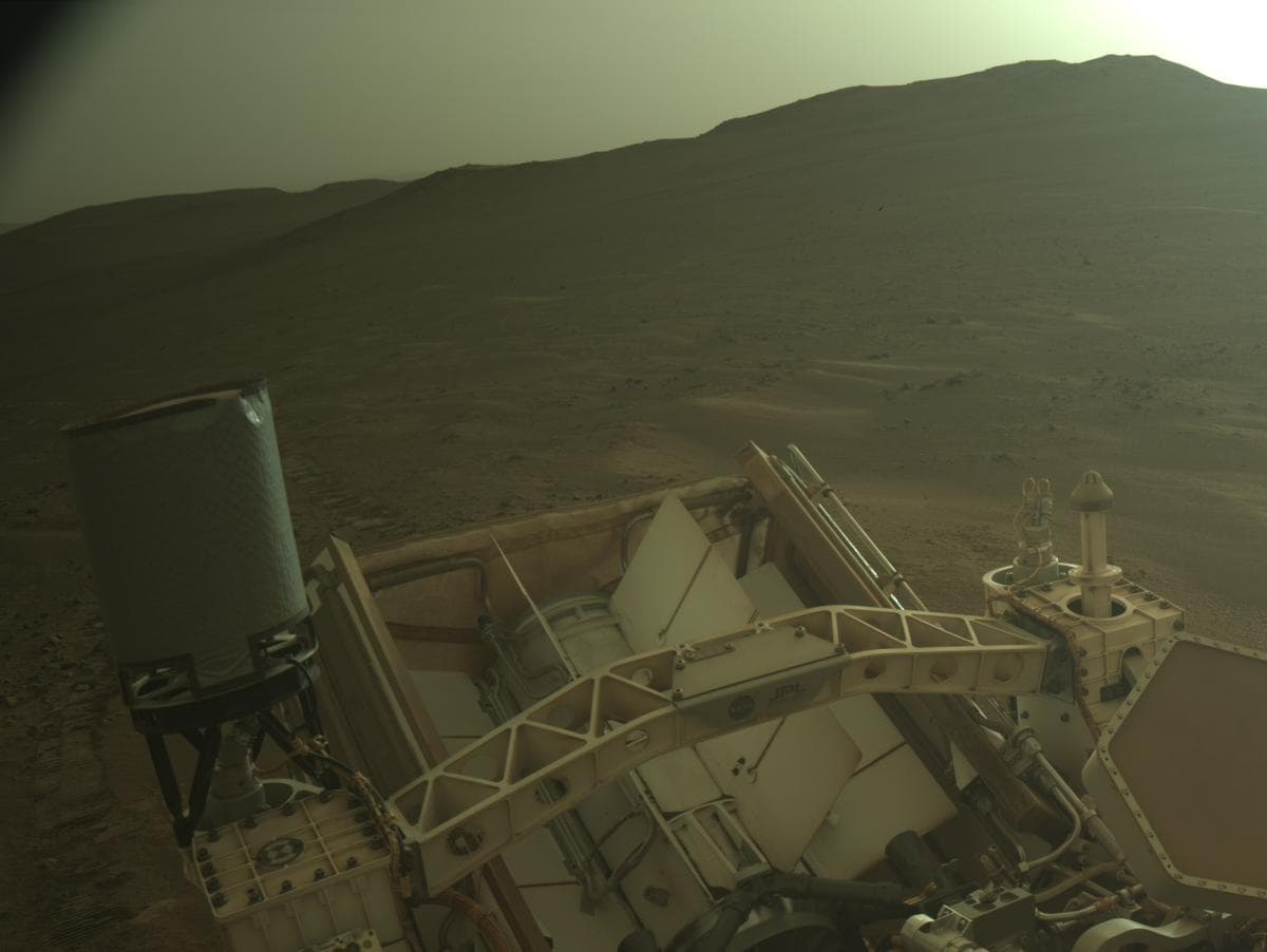 Mars image captured by NAVCAM_LEFT on Perseverance