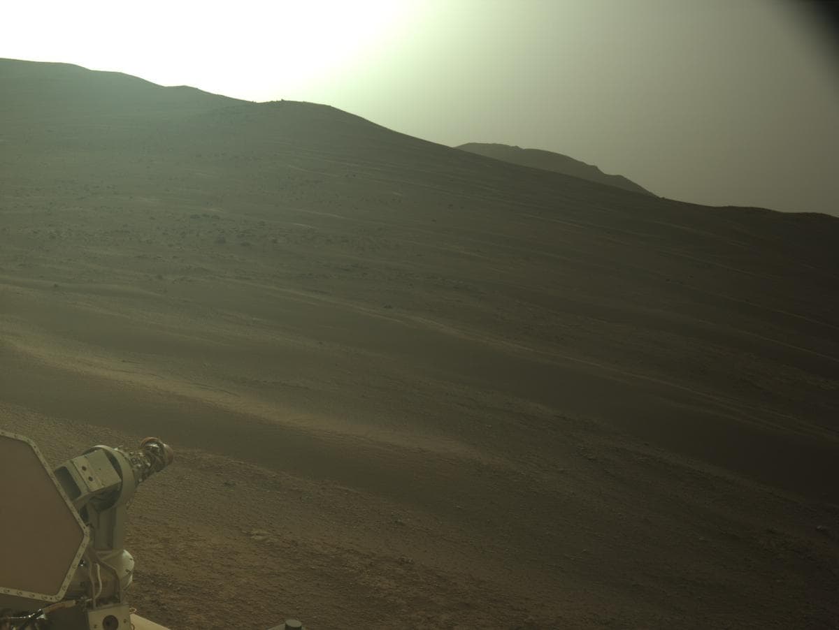 Mars image captured by NAVCAM_LEFT on Perseverance